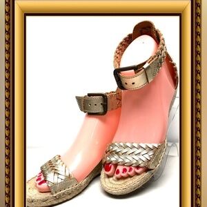 Soludos gold sandals